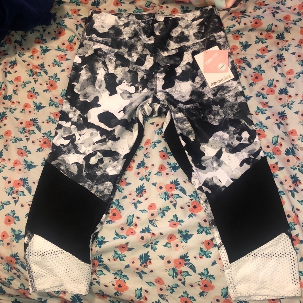 Capri workout tights - Picture 1 of 5